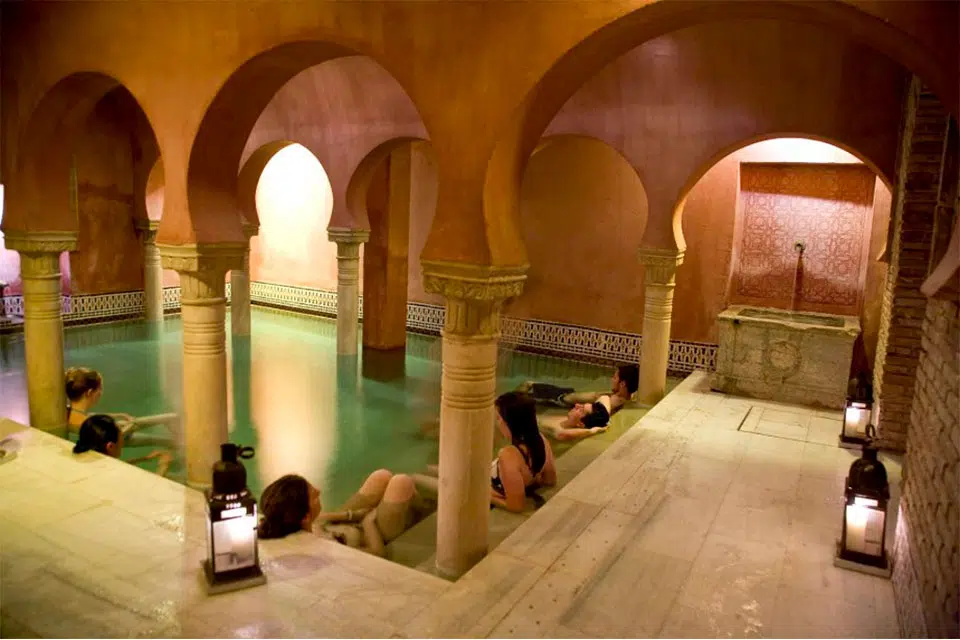 Cena + limusina + baños árabes Cádiz