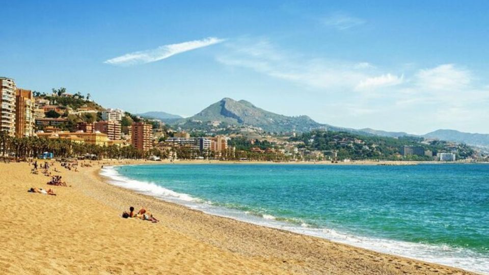 celebrar despedida de soltera en la playa de la malagueta